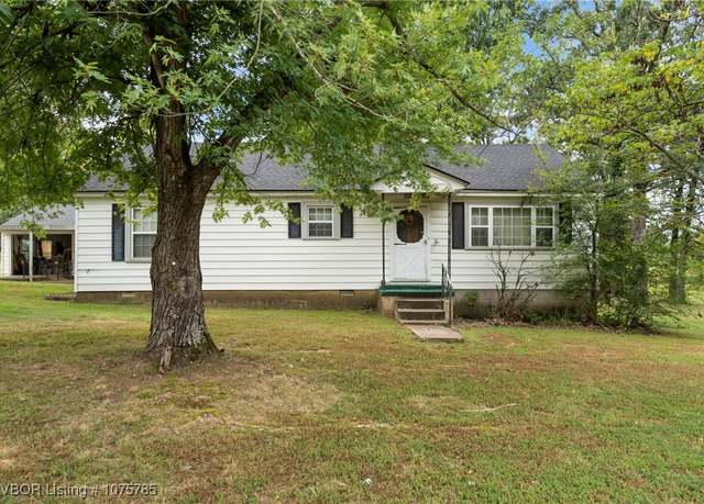Property at 2021 Highway 255, Lavaca, AR 72941, 3 beds, 1.5 baths