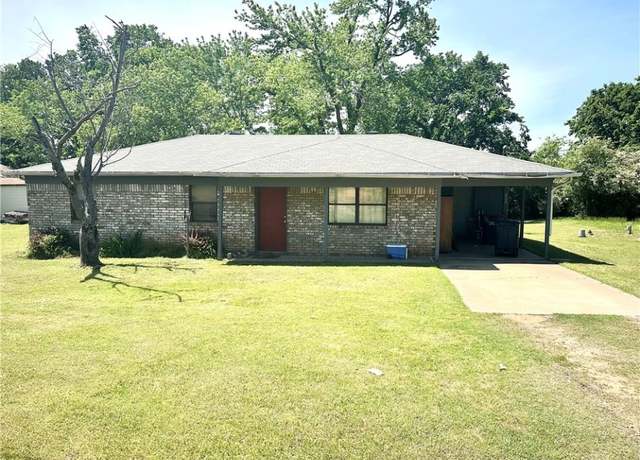 Property at 3031 Stoneridge Dr, Van Buren, AR 72956, 3 beds, 1.5 baths