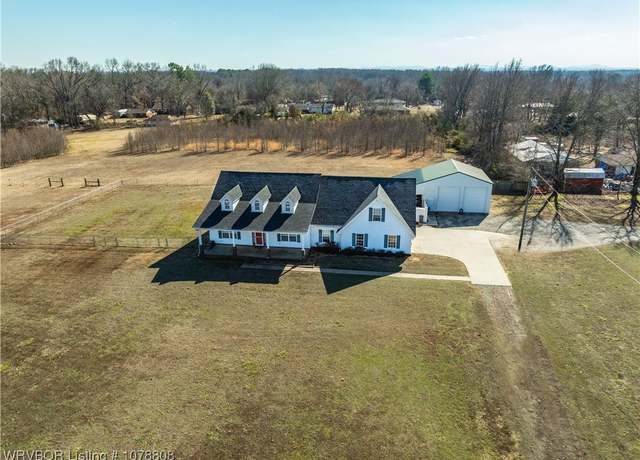 Property at 416 Sunnyside Rd, Van Buren, AR 72956, 3 beds, 3 baths