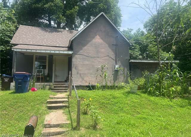 Property at 807 N Q St, Fort Smith, AR 72904, 2 beds, 1 bath