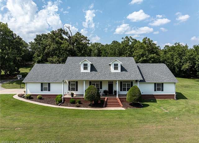 Property at 2112 Bear Hollow Rd, Fort Smith, AR 72916, 3 beds, 3 baths