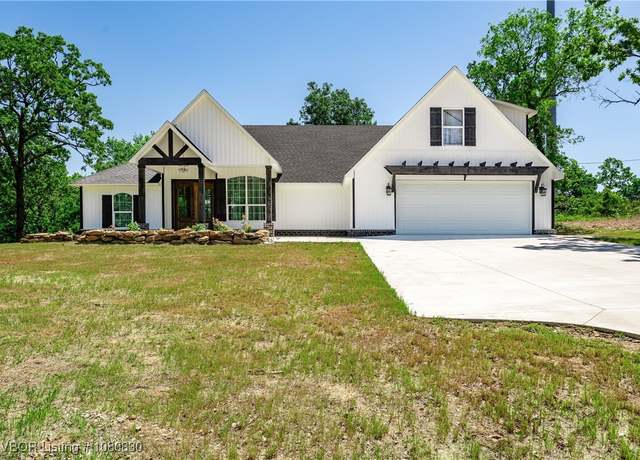 Property at 6020 Tower Cir, Van Buren, AR 72956, 4 beds, 3 baths