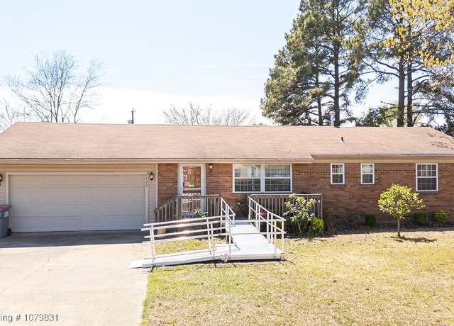 Property at 1111 D St, Barling, AR 72923, 3 beds, 1.5 baths