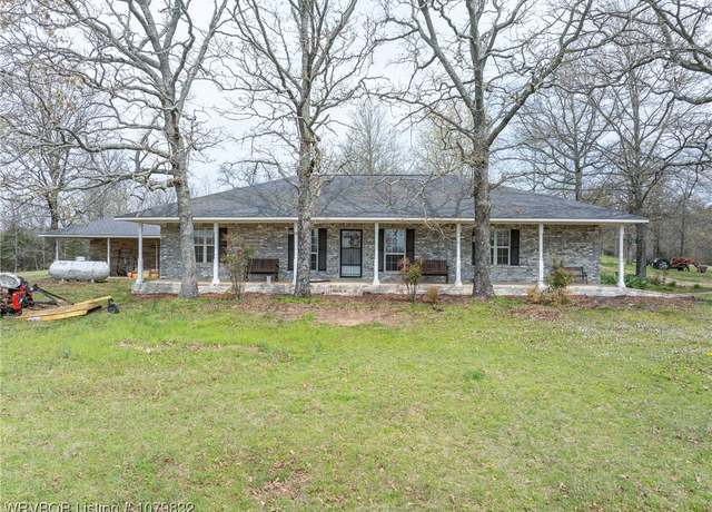 Property at 95682 S 4789 Rd, Muldrow, OK 74948, 3 beds, 2 baths