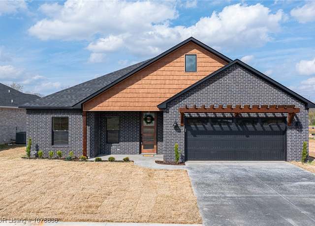 Property at 2006 Yellowstone Dr, Barling, AR 72923, 3 beds, 2 baths