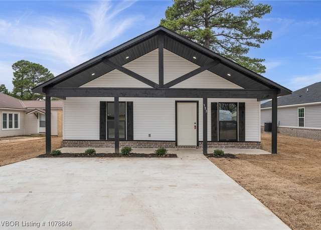 Property at 153 Kidd Ln, Poteau, OK 74953, 3 beds, 2 baths
