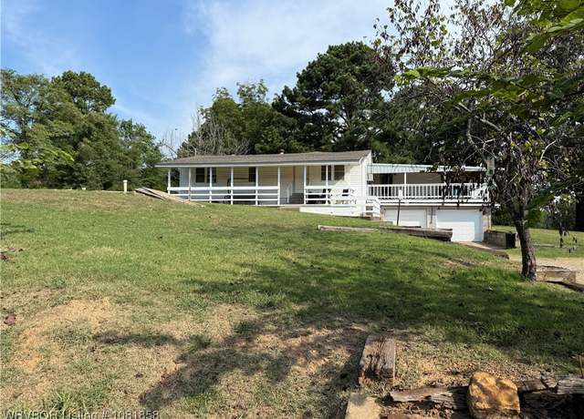 Property at 1101 W Taylor Dr, Sallisaw, OK 74955, 3 beds, 1 bath