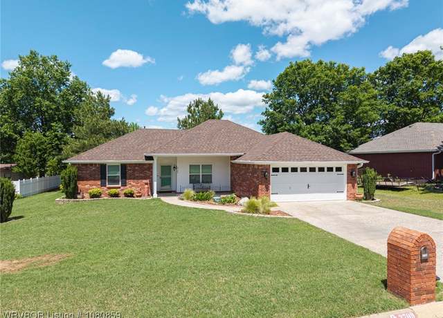 Property at 2709 E Phillips Ave, Sallisaw, OK 74955, 3 beds, 2 baths