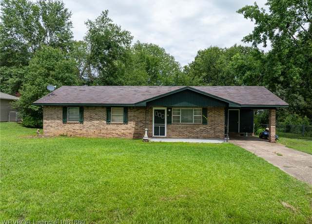 Property at 1004 Cedar St, Booneville, AR 72927, 3 beds, 1 bath