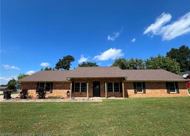 Property at 1611 Kimberling Hill Dr, Alma, AR 72921, 3 beds, 2 baths