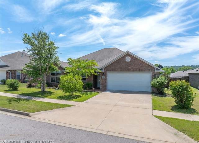 Property at 353 Copsey Dr, Van Buren, AR 72956, 3 beds, 2 baths