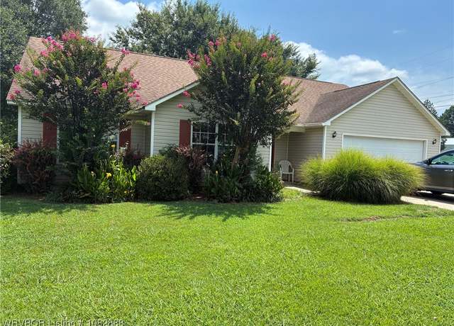 Property at 1214 Taylor Rd, Ozark, AR 72949, 3 beds, 2 baths