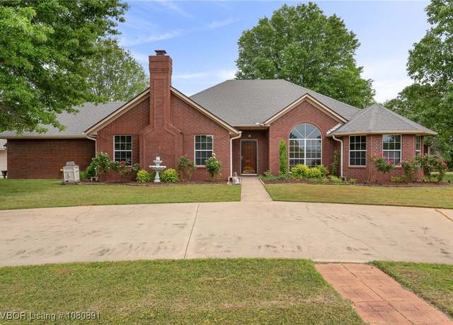 Property at 36798 Silver Ridge Ln, Poteau, OK 74953, 3 beds, 2 baths