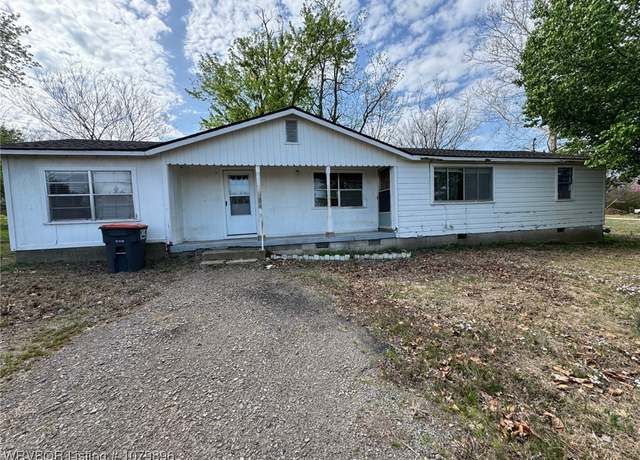 Property at 503 Broadway St, Huntington, AR 72940, 3 beds, 2 baths
