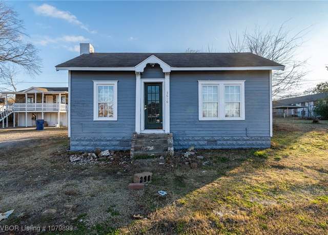 Property at 3616 Park Ave, Fort Smith, AR 72903, 2 beds, 1 bath
