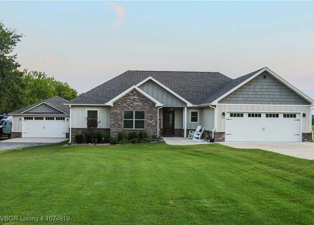 Property at 501 Charmont Dr, Charleston, AR 72933, 4 beds, 2 baths