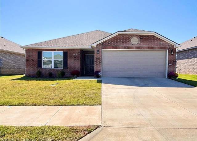 Property at 8112 Regency Way, Fort Smith, AR 72916, 3 beds, 2 baths