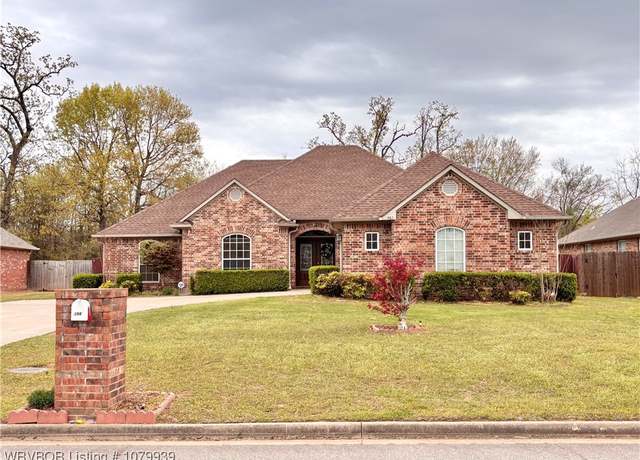 Property at 1562 Fianna Place Ter, Fort Smith, AR 72908, 4 beds, 2.5 baths