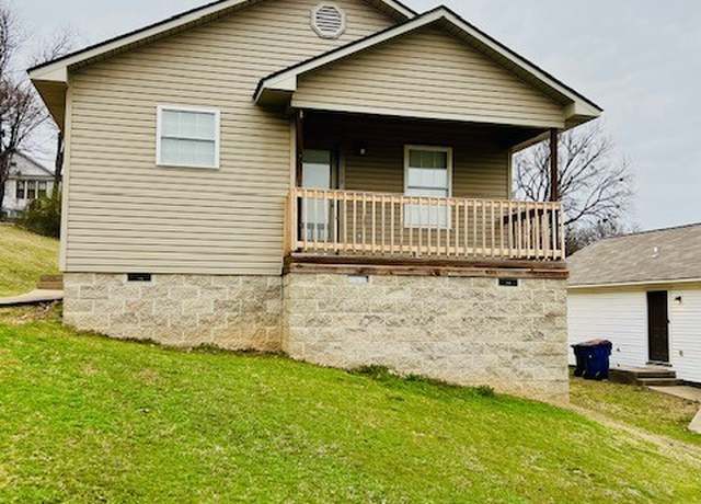 Property at 1709 Z St, Fort Smith, AR 72901, 3 beds, 2 baths