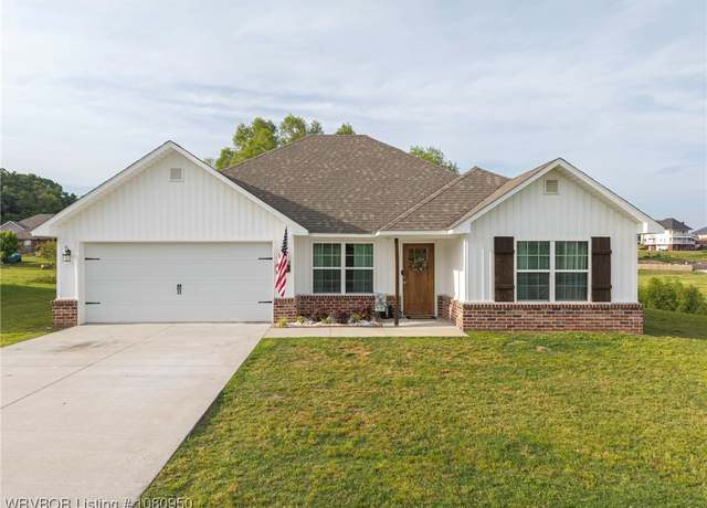 Property at 2121 Wisteria Ln, Van Buren, AR 72956, 4 beds, 2 baths