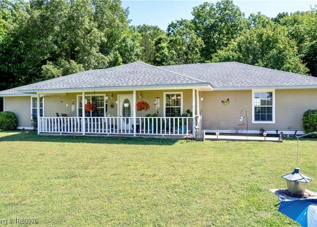Property at 1616 Bewley Rd, Cedarville, AR 72932, 3 beds, 2 baths
