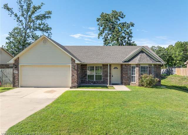 Property at 2619 Red Oak Dr, Van Buren, AR 72956, 3 beds, 2 baths