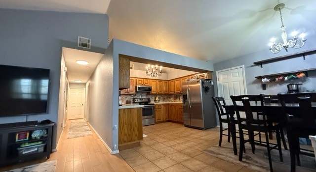 Photo of 716 W Young St, Morris, OK 74445