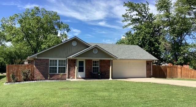 Photo of 716 W Young St, Morris, OK 74445