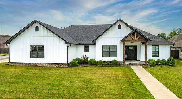 Photo of 2803 Turtle Creek Dr, Lavaca, AR 72941