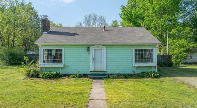 Photo of 714 E Academy St, Paris, AR 72855