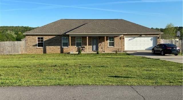 Photo of 1111 Bluebird Dr, Cedarville, AR 72932