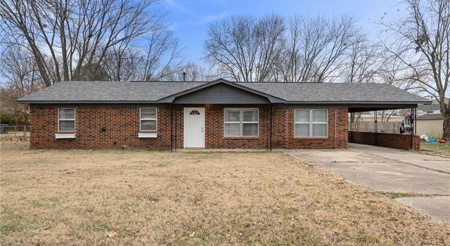 Photo of 106 Morris St, Pocola, OK 74902