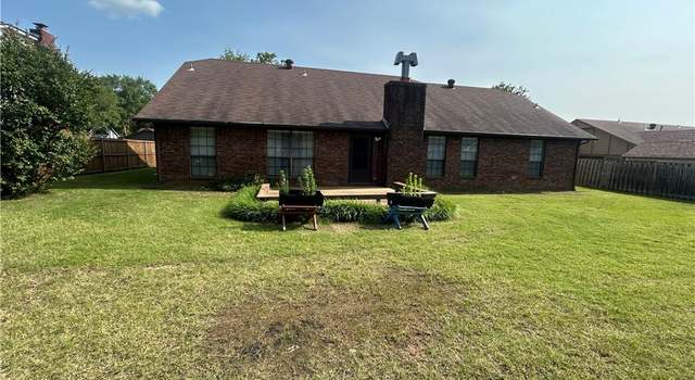 Photo of 2205 Crosshill Rd, Fort Smith, AR 72908