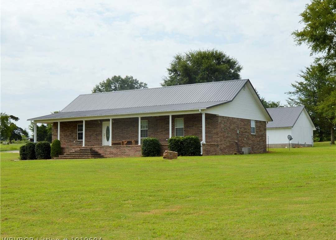 A SCENE ×HIMAA 21443 Cedar Hills Dr, Howe, OK 74940 | Redfin