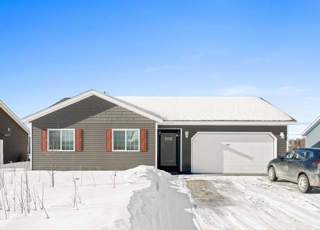 Property at 1607 Bronco Ln, North Pole, AK 99705, 3 beds, 2 baths