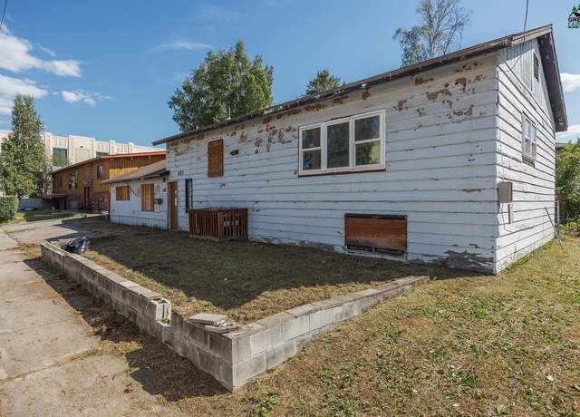Property at 653 Eighth Ave, Fairbanks, AK 99701, 3 beds, 2 baths