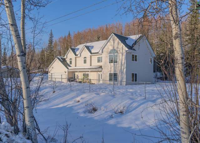 Property at 790 Lakloey Dr, North Pole, AK 99705, 6 beds, 2.5 baths