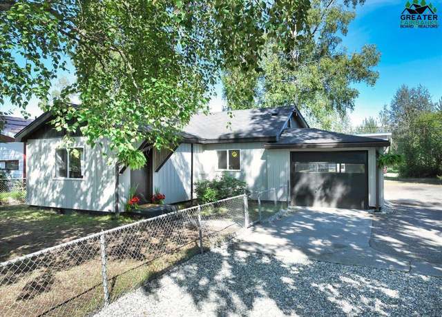 Property at 220 Craig Ave, Fairbanks, AK 99701, 2 beds, 2 baths