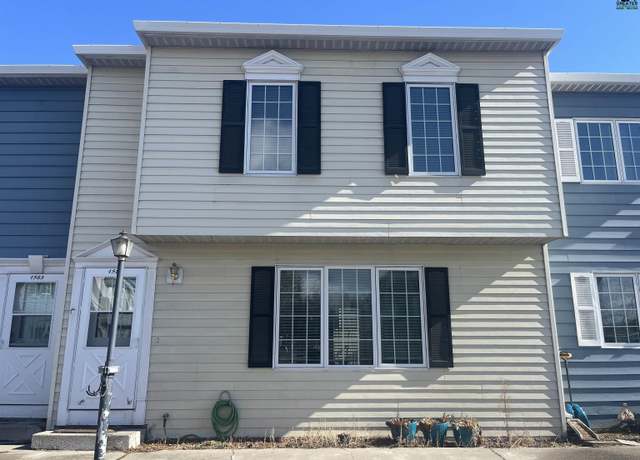 Property at 1585 Gillam Way, Fairbanks, AK 99701, 3 beds, 1.5 baths