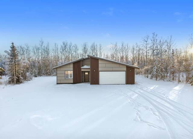 Property at 4915 Max Dr, Delta Junction, AK 99737, 3 beds, 2 baths