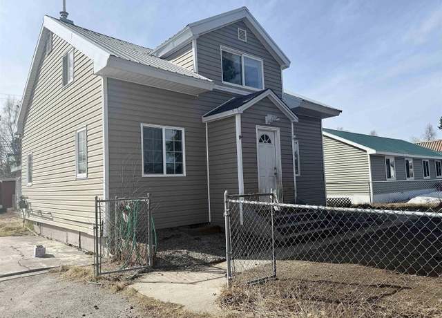 Property at 543 Craig Ave, Fairbanks, AK 99701, 4 beds, 3 baths