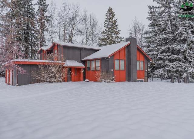Property at 871 Middleton Ave, North Pole, AK 99705, 4 beds, 2.5 baths