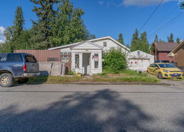 Property at 912 Sixth Ave, Fairbanks, AK 99701, 2 beds, 1 bath