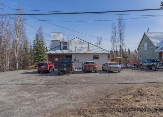 Property at 2330 Old Richardson Hwy, North Pole, AK 99705, 4 baths