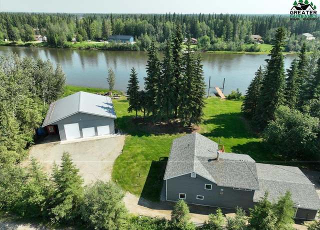Property at 986 Chena Pump Rd, Fairbanks, AK 99709, 3 beds, 3 baths