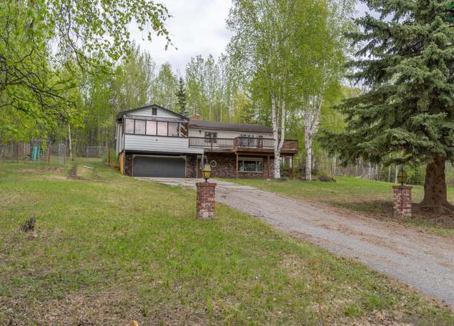 Property at 330 Gold Claim Ave, Fairbanks, AK 99712, 3 beds, 2.5 baths