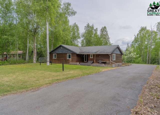 Property at 733 Ridge Loop Rd, North Pole, AK 99705, 3 beds, 2 baths