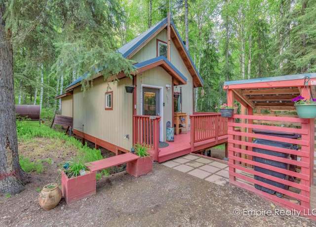 Property at 1571 Bluegrass Dr, Fairbanks, AK 99709, 2 beds, 1 bath