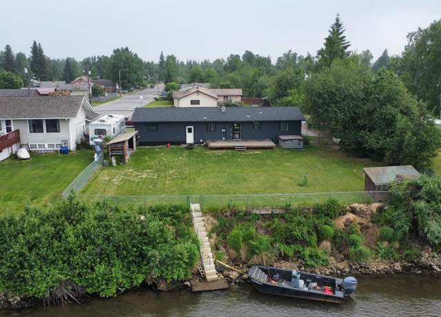 Property at 2830 Riverview Dr, Fairbanks, AK 99709, 4 beds, 2 baths