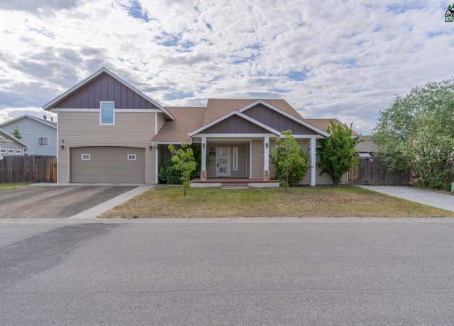 Property at 1406 D St, Fairbanks, AK 99701, 4 beds, 3 baths